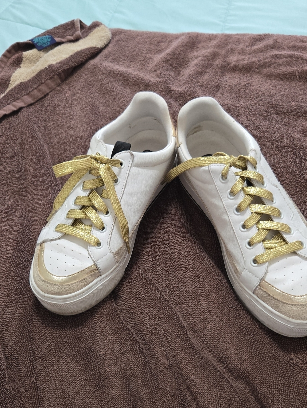 Carlos by Carlos Santana White Sneakers with Gold Metallic Laces